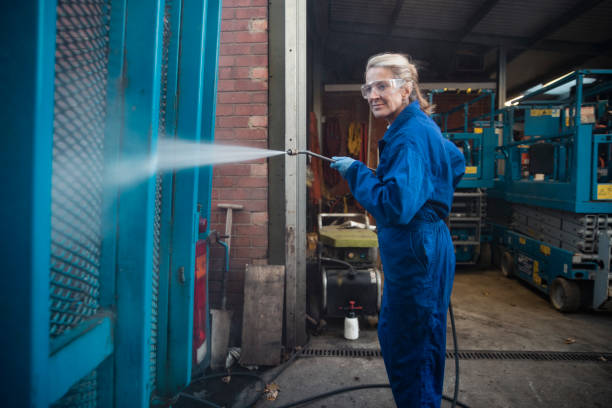 Best Factory Floor Cleaning  in Howey In The Hills, FL